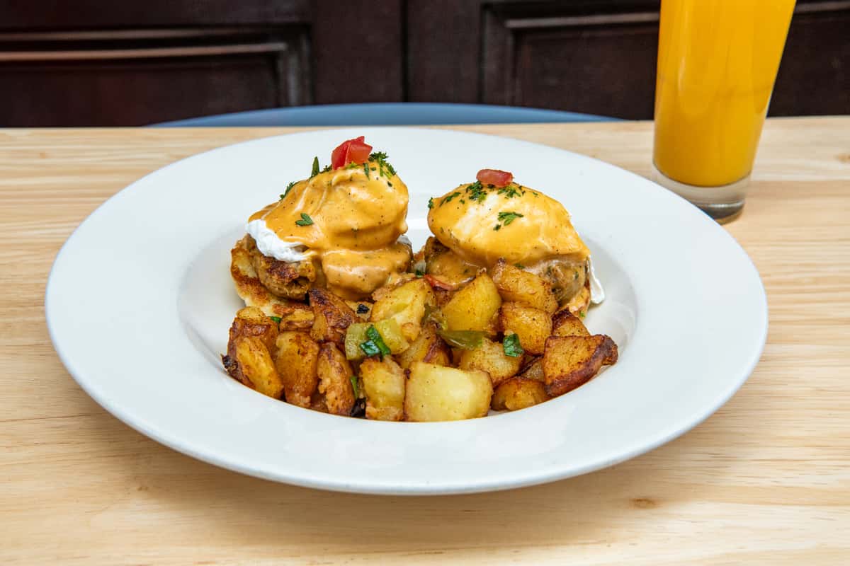 Crab Cake benedict