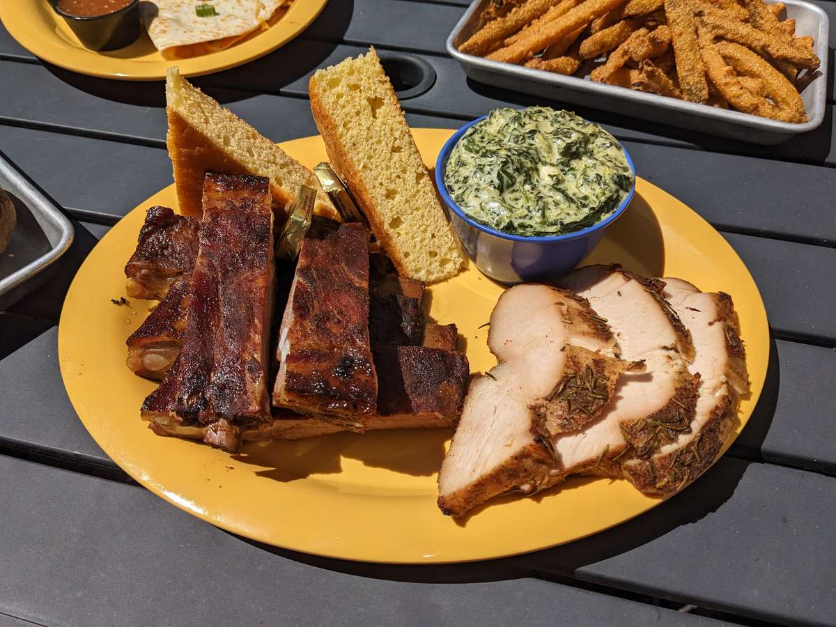 Ribs Chicken & Cornbread