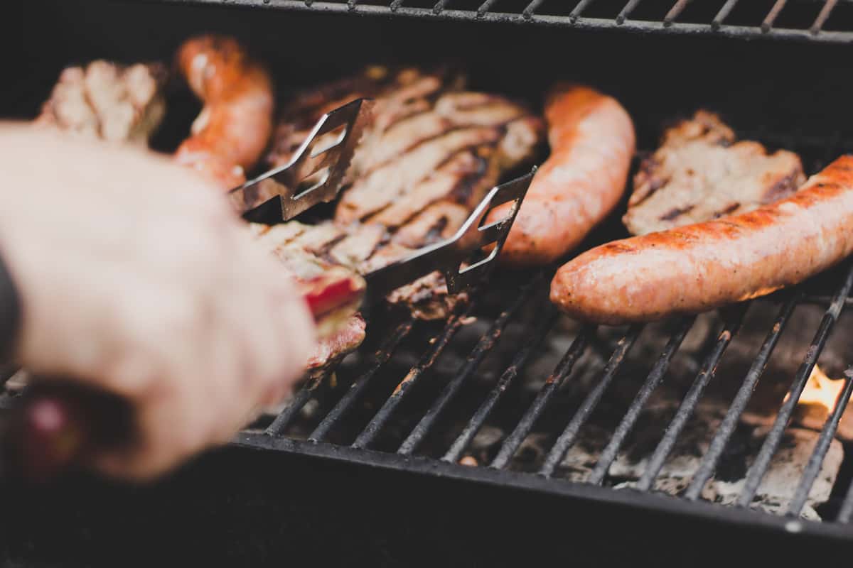 grilling meat