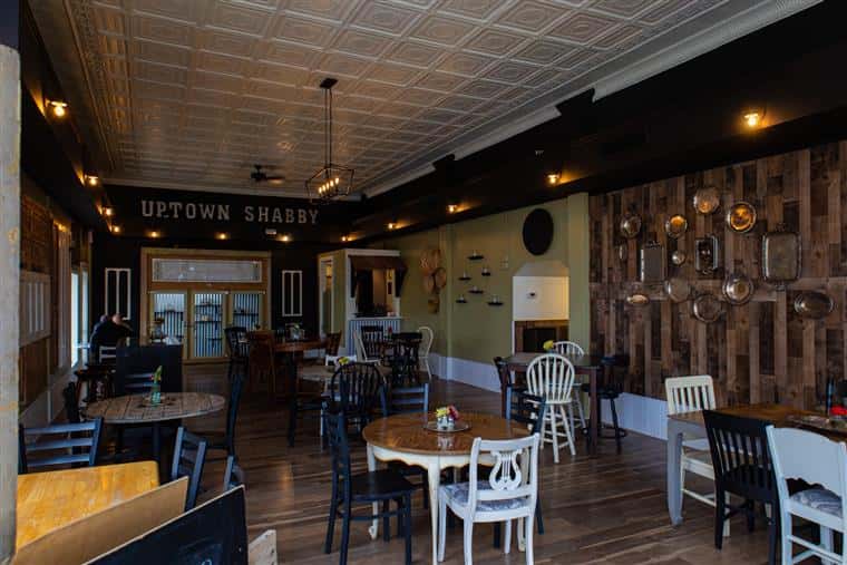 dining room at Uptown Shabby Shack