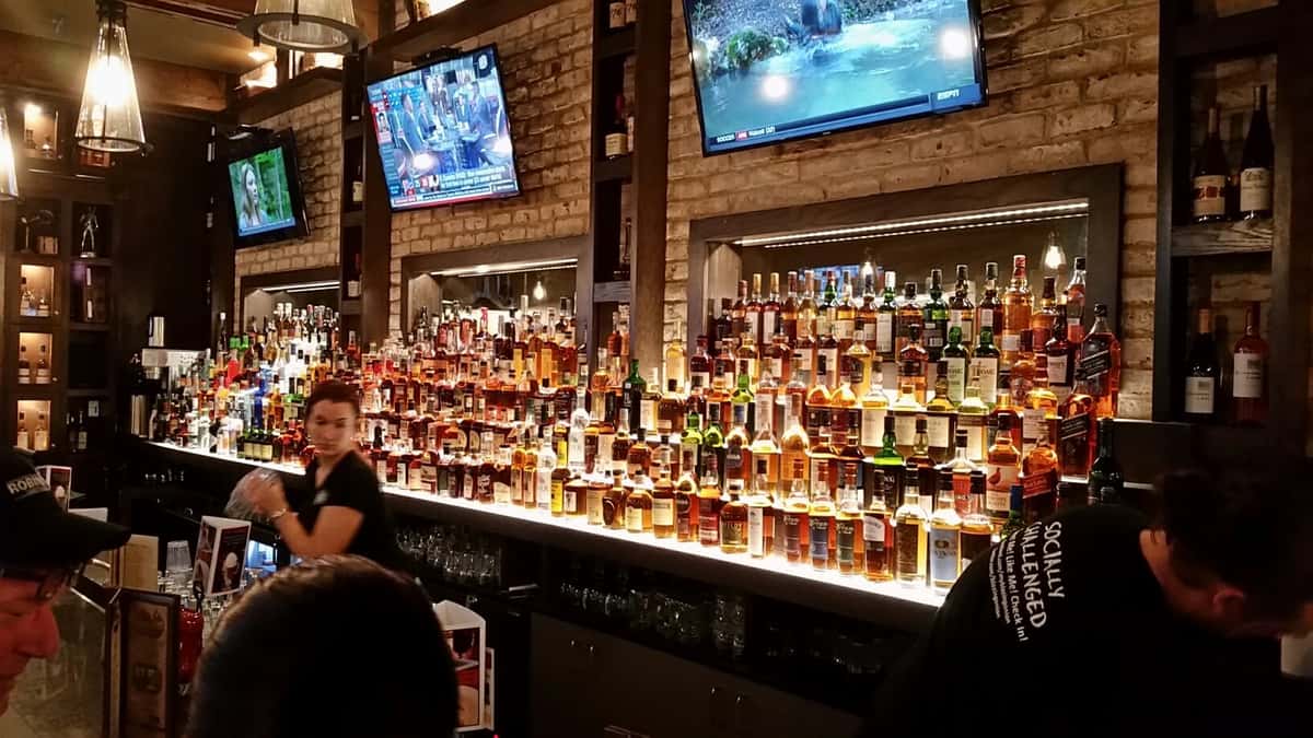 Whiskey Lounge