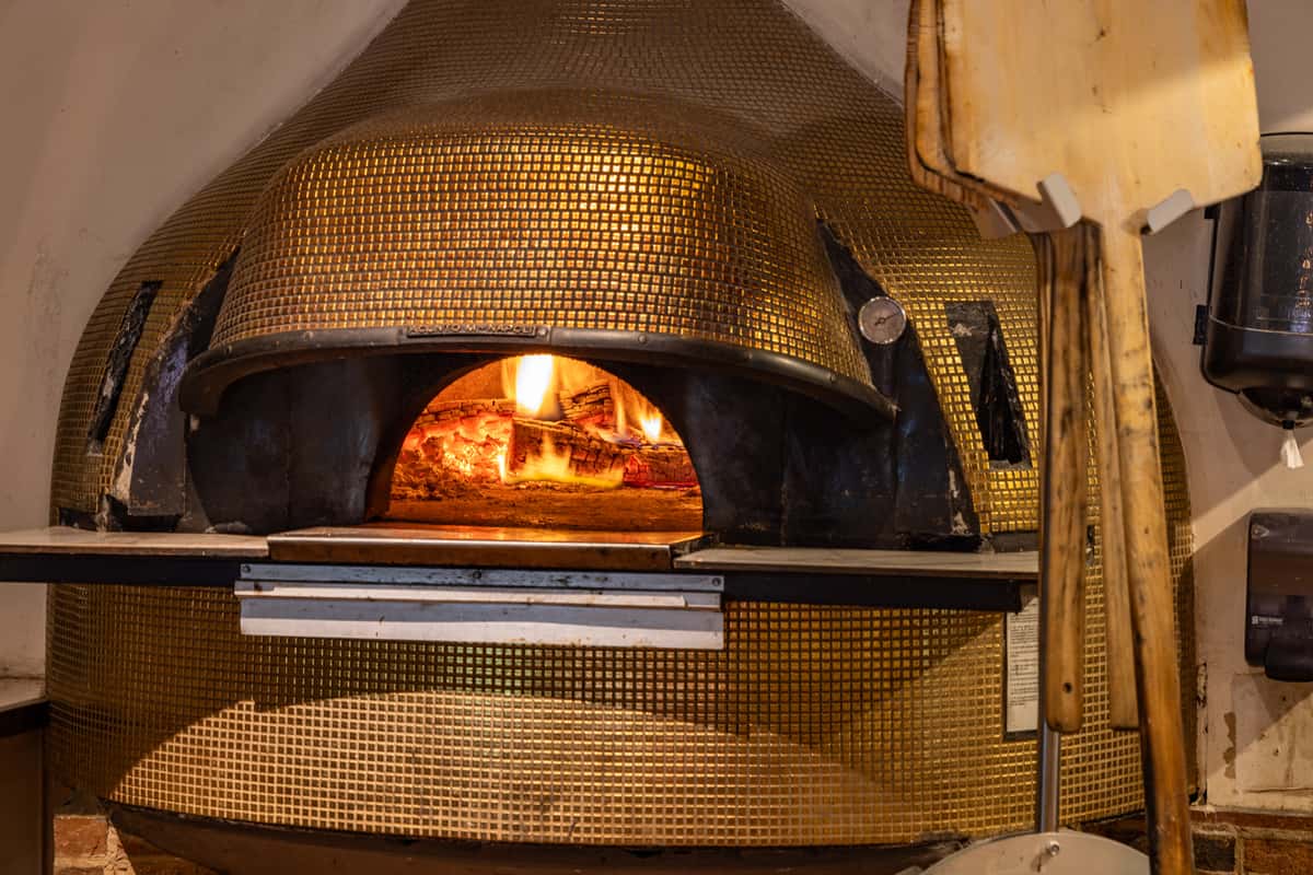 Brick oven