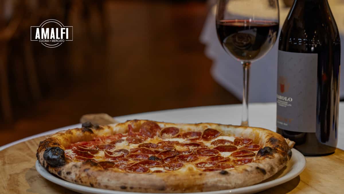 How to Pair Classic Italian Wines with Wood-Fired Neapolitan Pizza