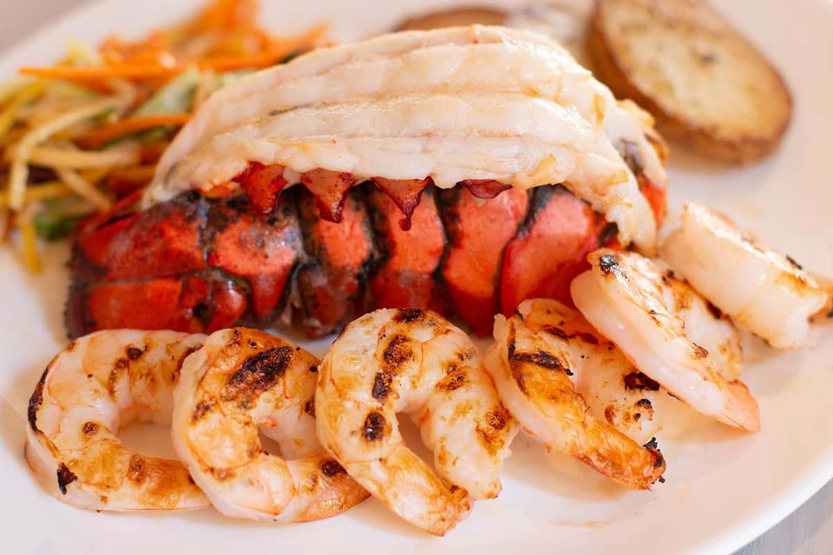 Lobster Tail 🦞 Shrimp 🦐 Scallops