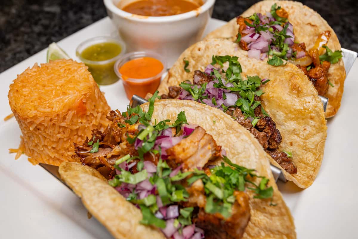 De La Calle Tacos