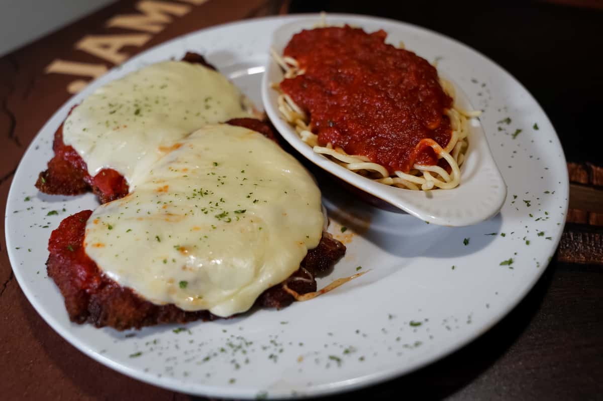 CHICKEN PARMESAN