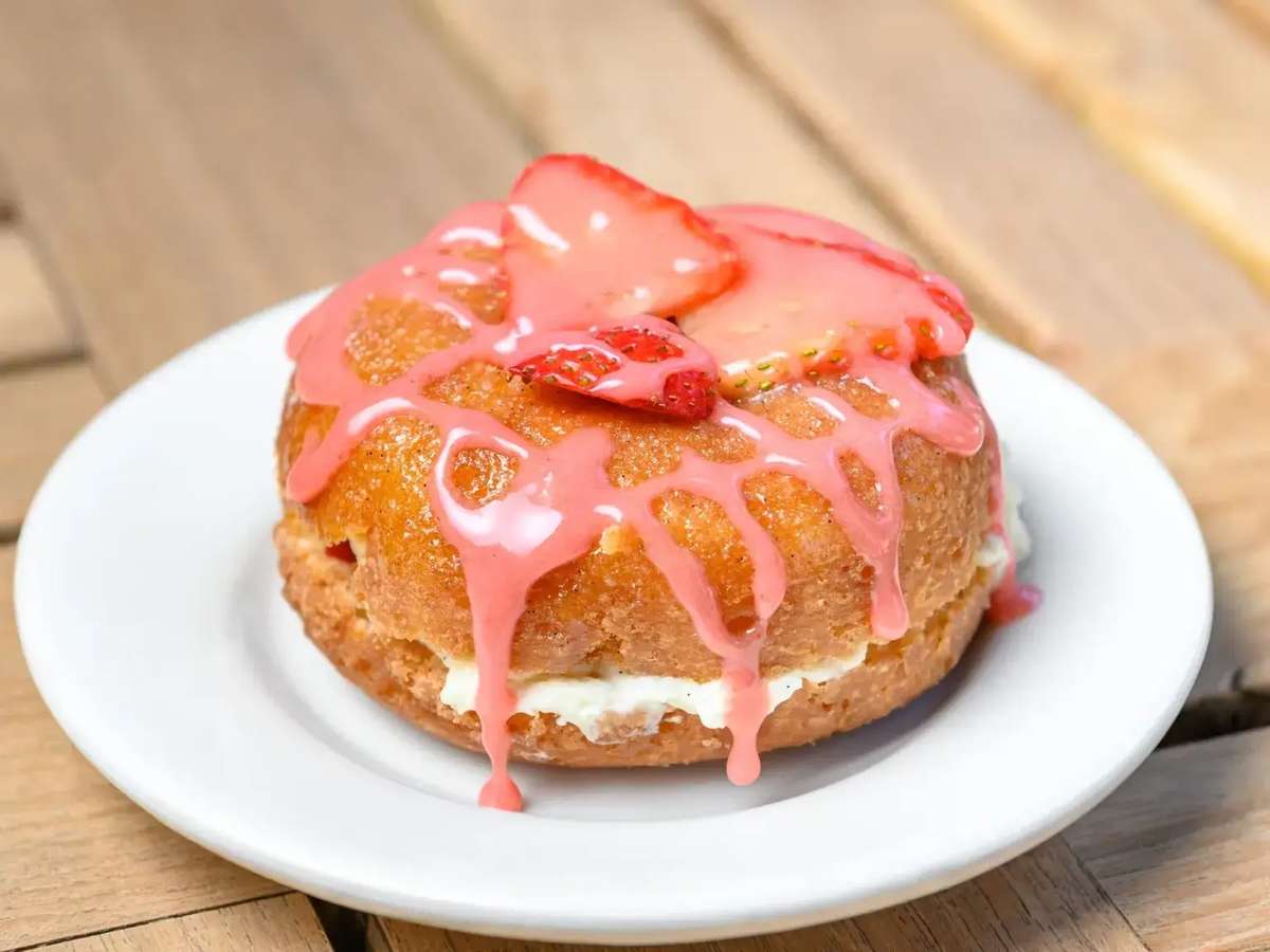strawberry donut