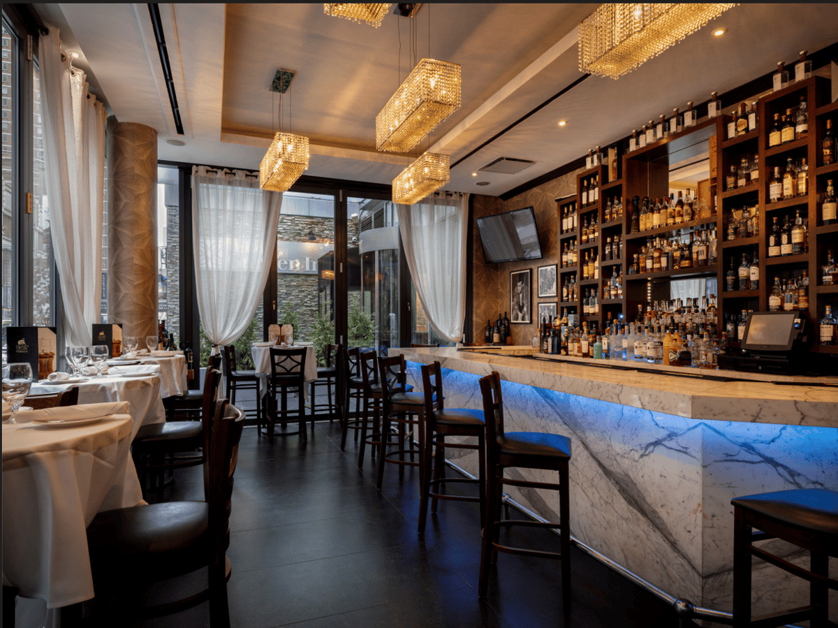 bar