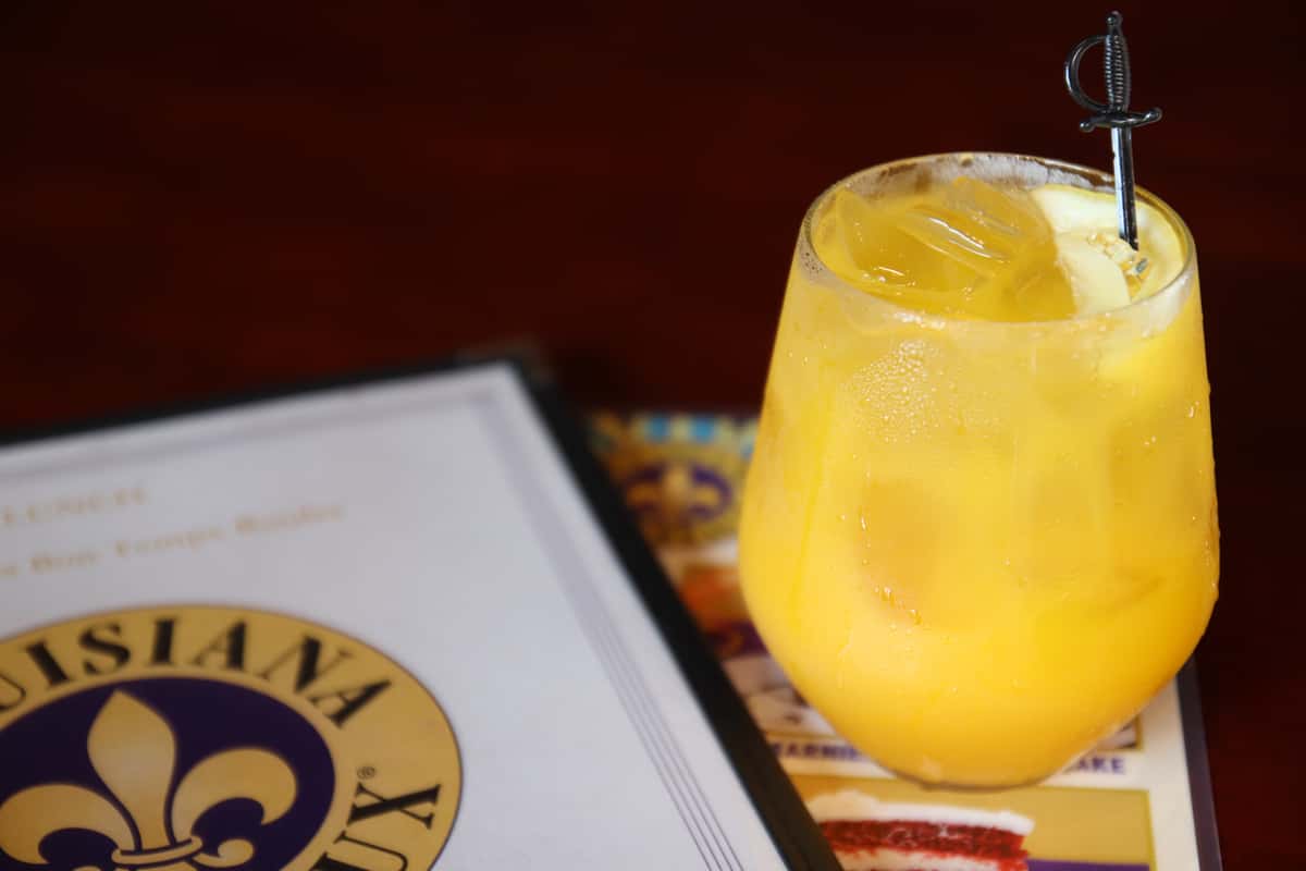 Happy Hour Louisiana Bistreaux