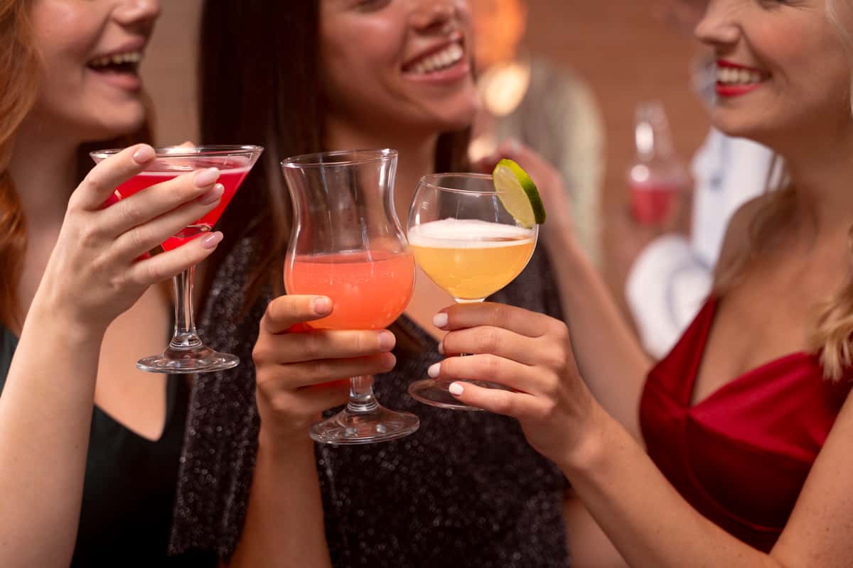 Happy Hour at Moretti's Restaurants