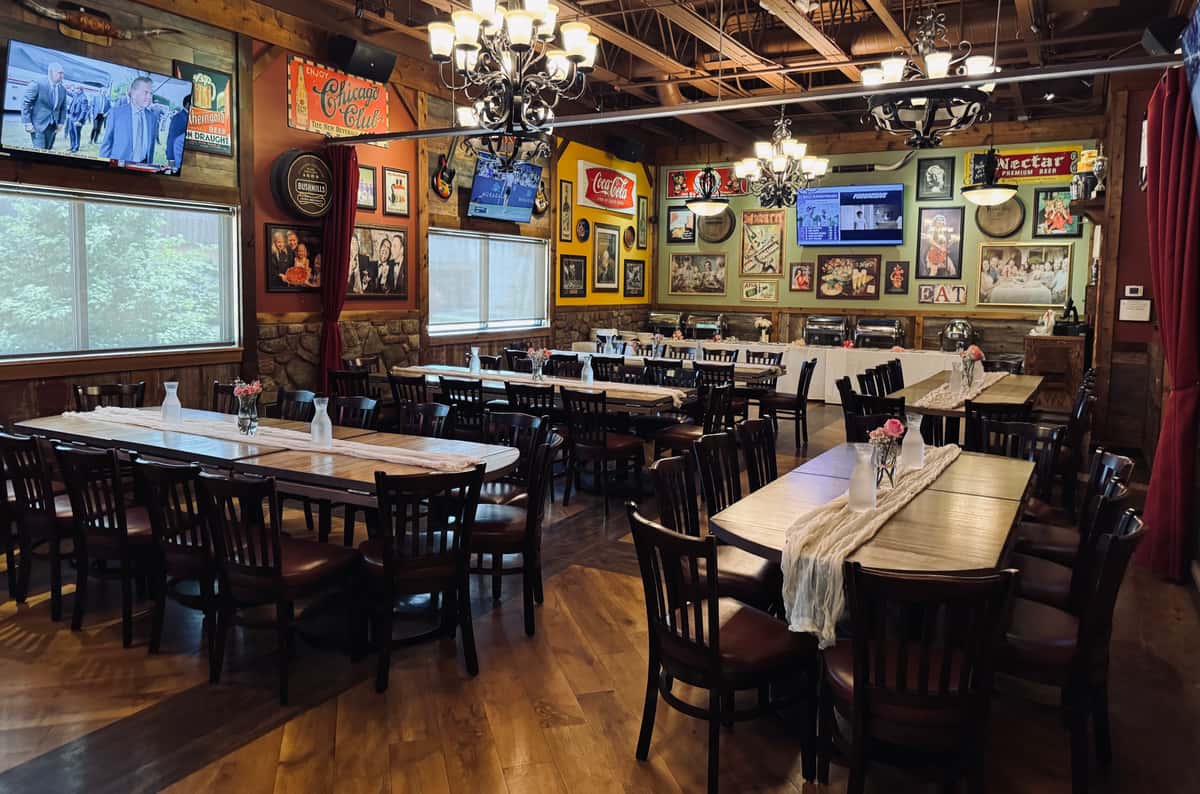 Private Events at Morettis in Morton Grove