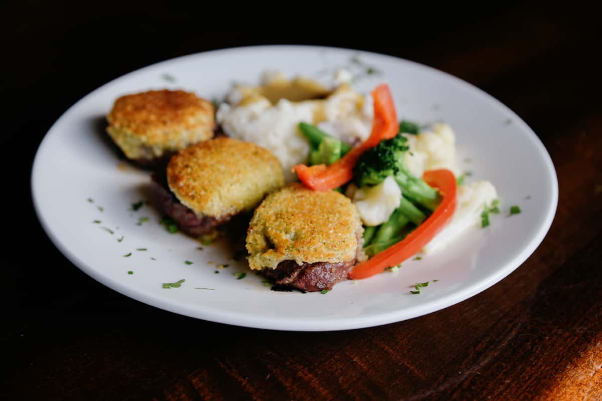 Moretti's Restaurants, steaks, seafood, pizza and more