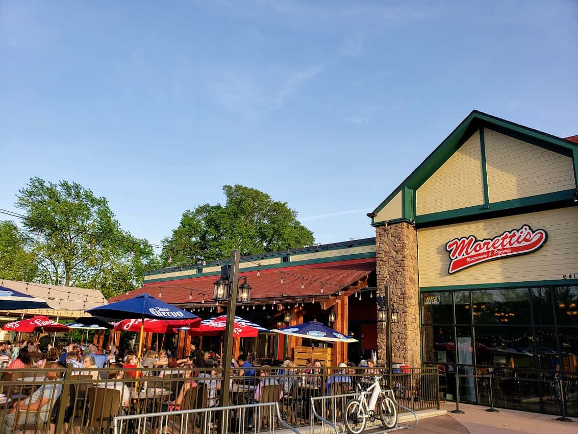 Private Parties at Moretti's in Morton Grove