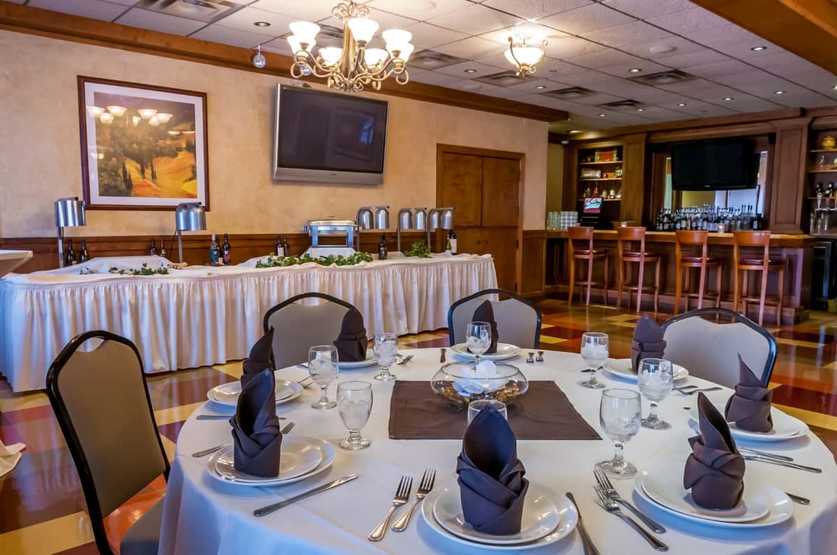 Party Rooms at Morettis Edison Park