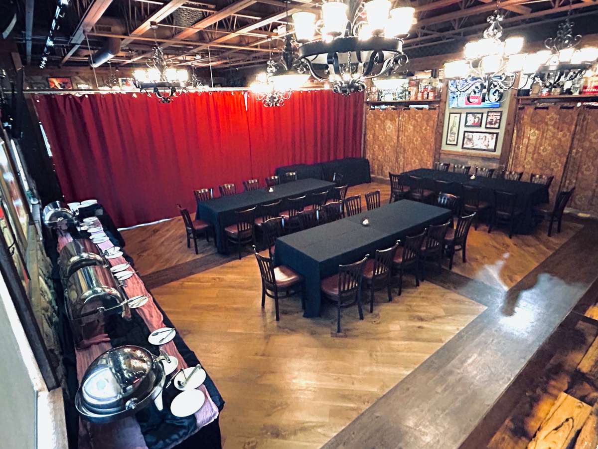 Private Events at Morettis in Morton Grove