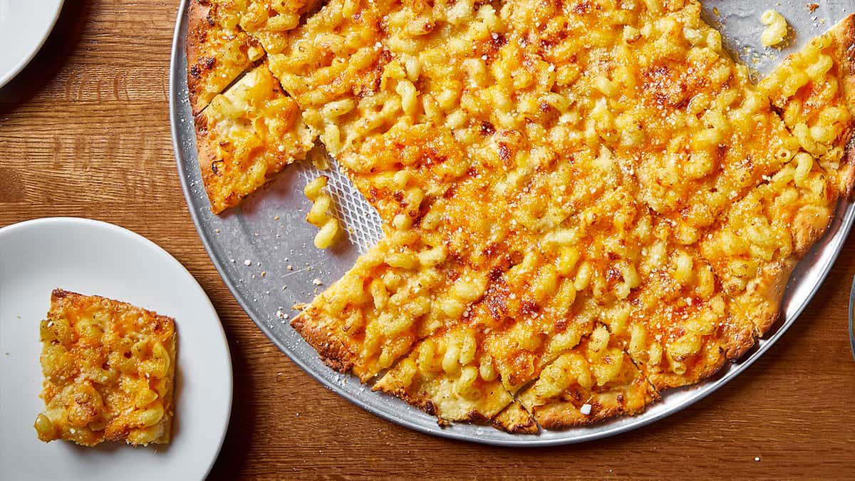 mac and cheese pie