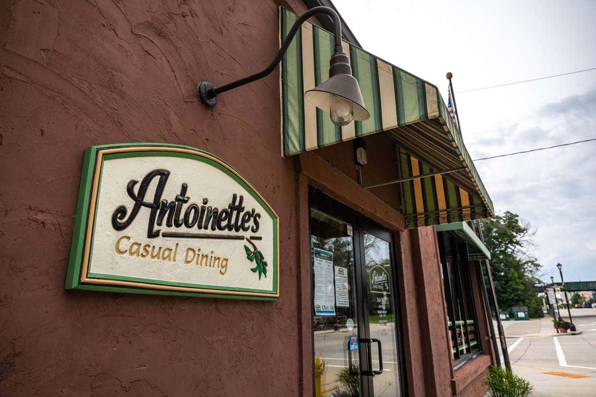 antoinette's exterior