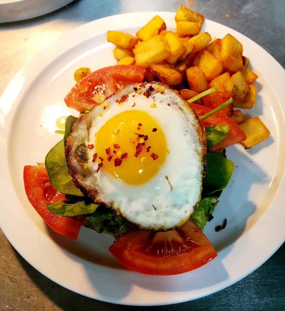 Salad with Egg