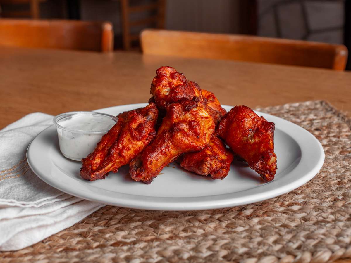 Buffalo chicken wings with dipping sauce at Arroyo's Grill in Atascadero