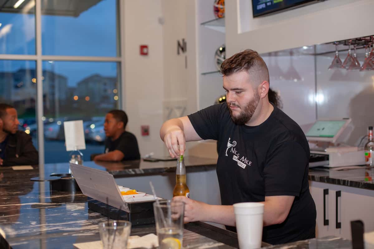bartender