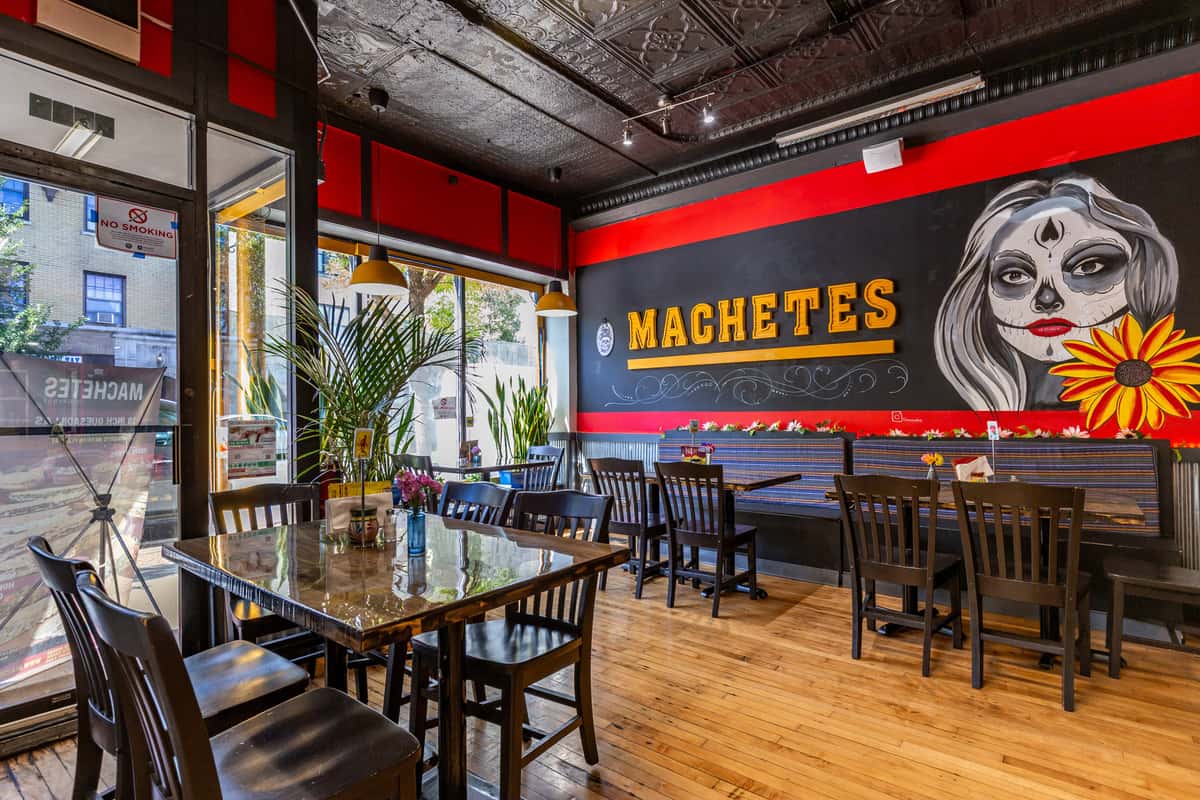 Machetes interior