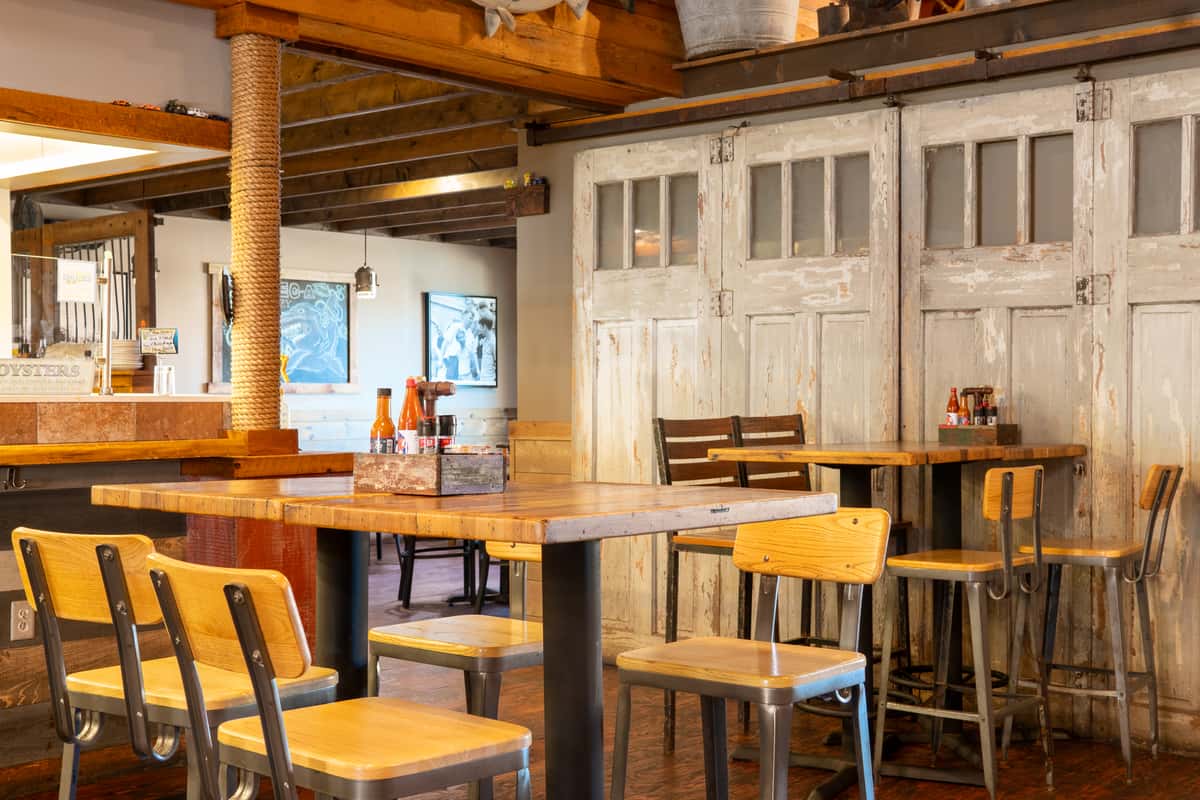 Big Oyster dining room