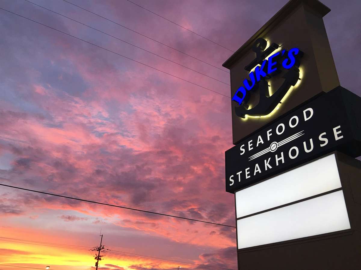 Duke's Seafood & Steakhouse