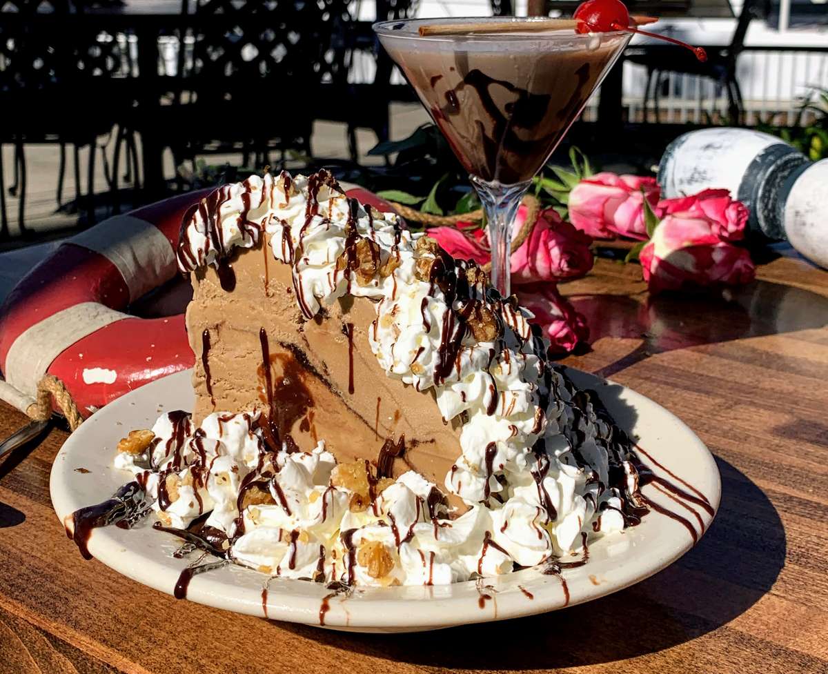 Mud Pie - Restaurant Menu - The Crab Pot Long Beach - Seafood Restaurant in  Long Beach, CA