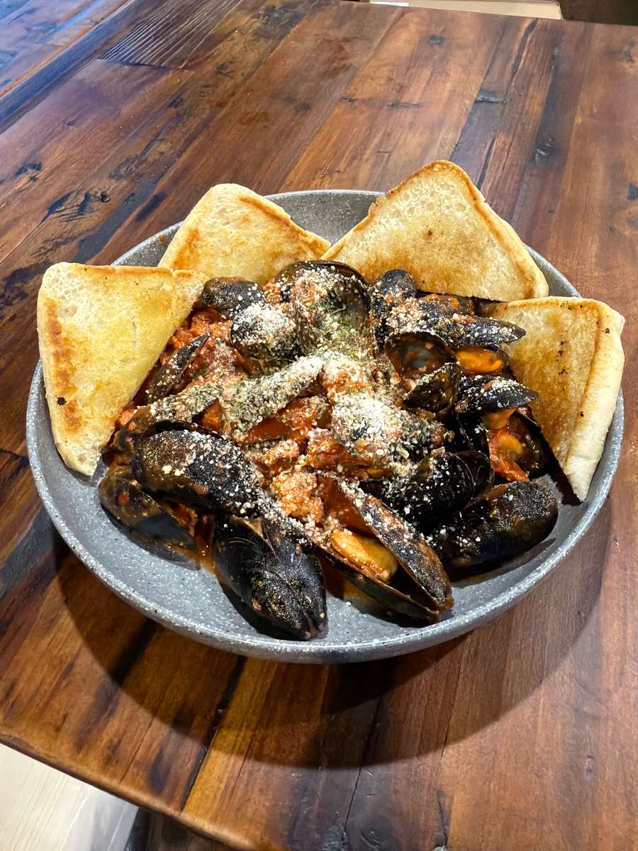 Sausage and Mussels
