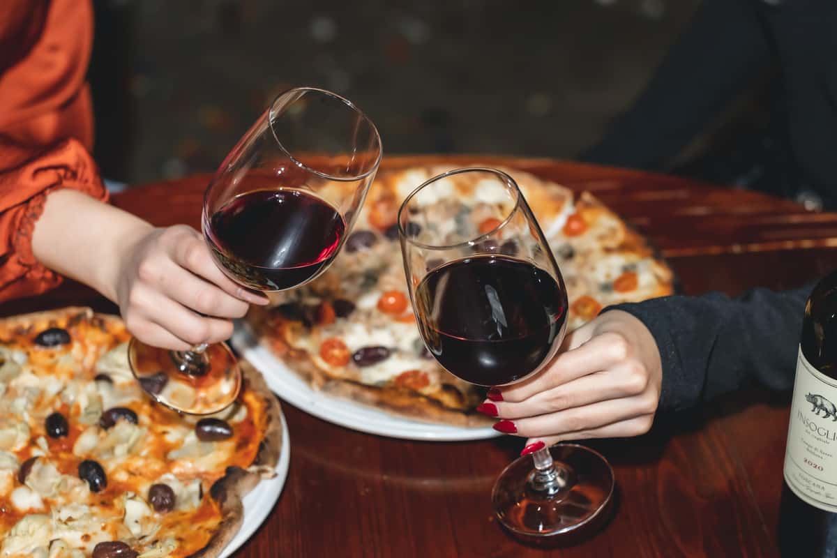 Pizza and wine