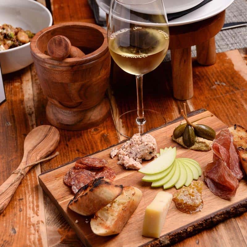 Flatiron Kitchen + Taphouse food