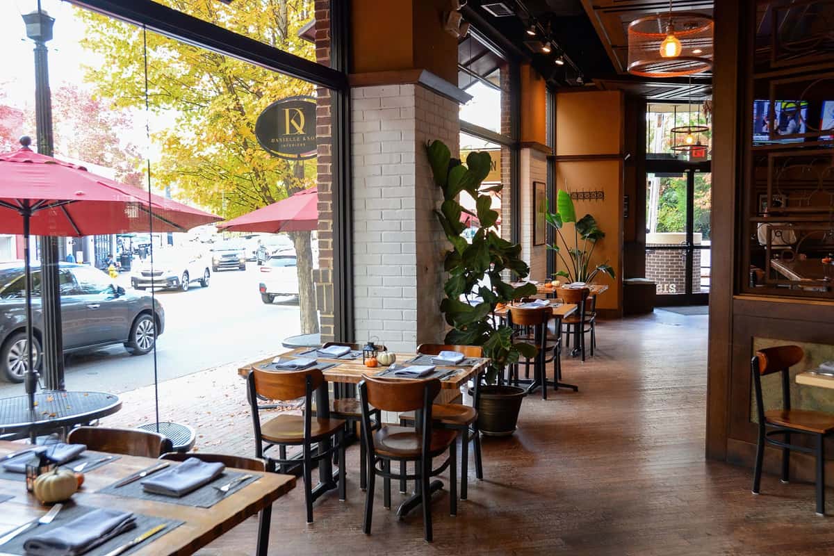Flatiron Kitchen + Taphouse restaurant