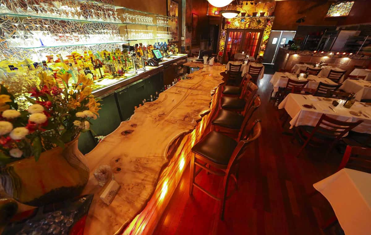 bar