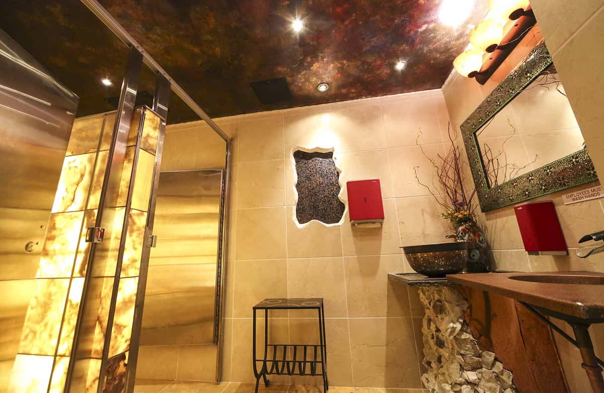 Ladies Room