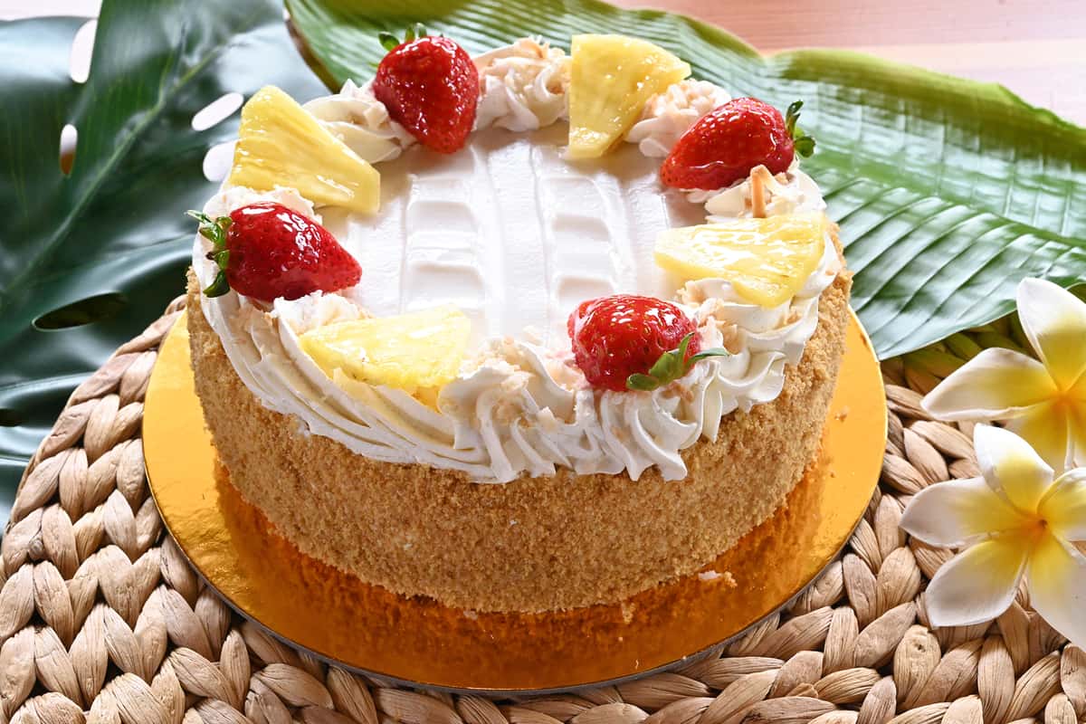 EASY PINEAPPLE CAKE - Butter with a Side of Bread, image size:1200x800