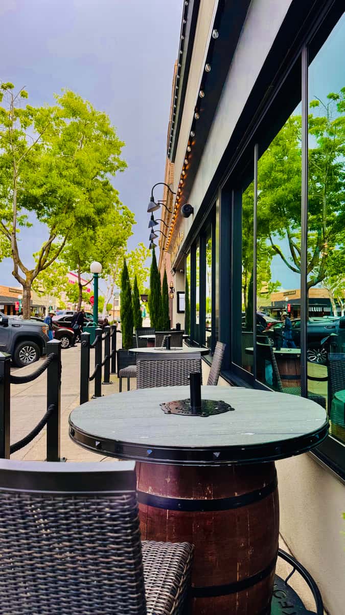 Patio at The Oxford Kitchen & Gastropub in Lodi, California