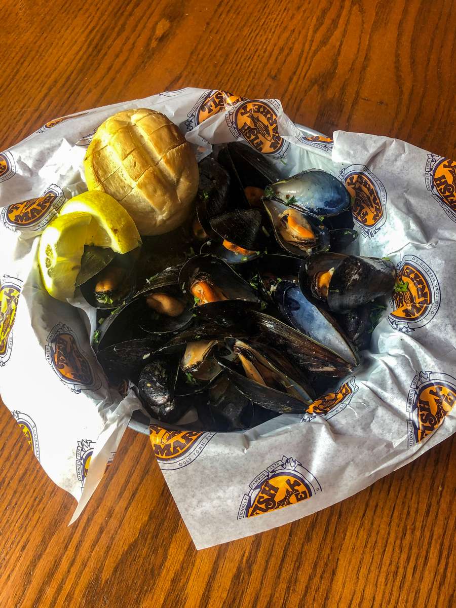 Sautéed Mussels Menu Fish Market Seafood Restaurant in Alexandria, VA