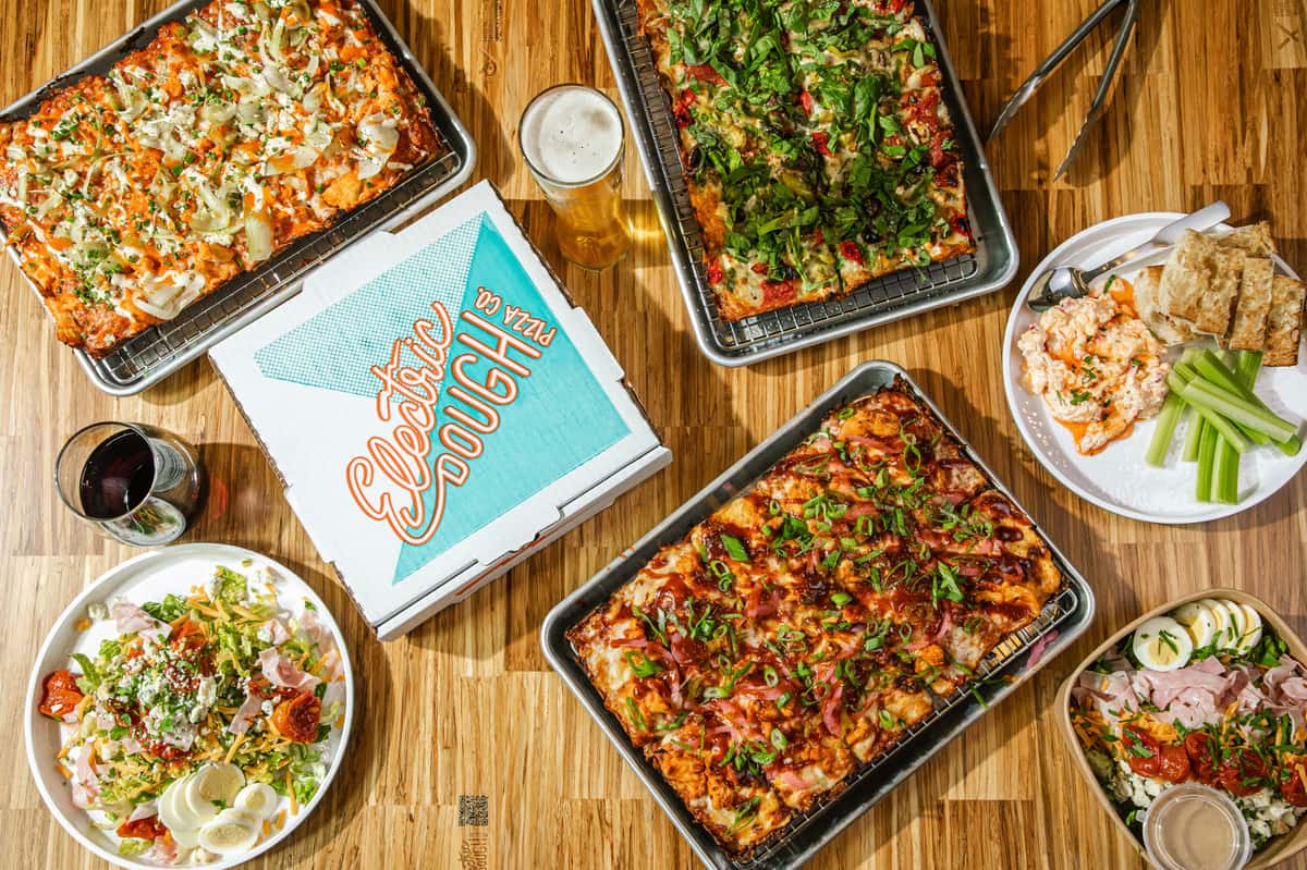 Tablescape with pizza box
