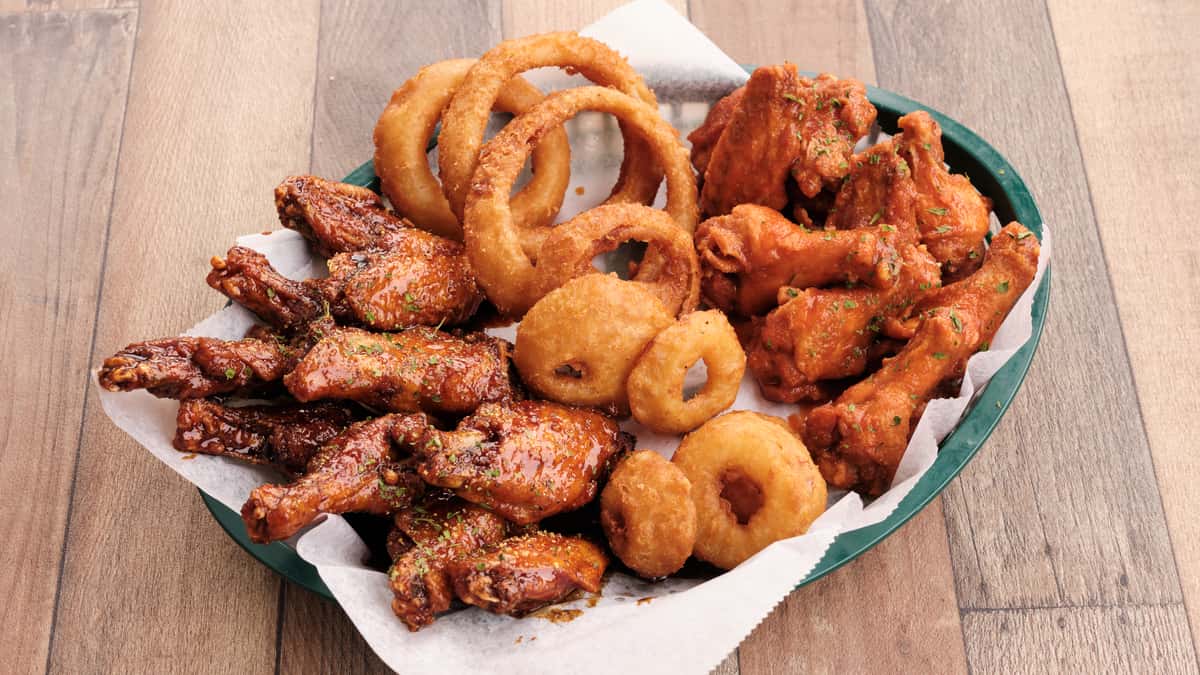 wings with onion rings