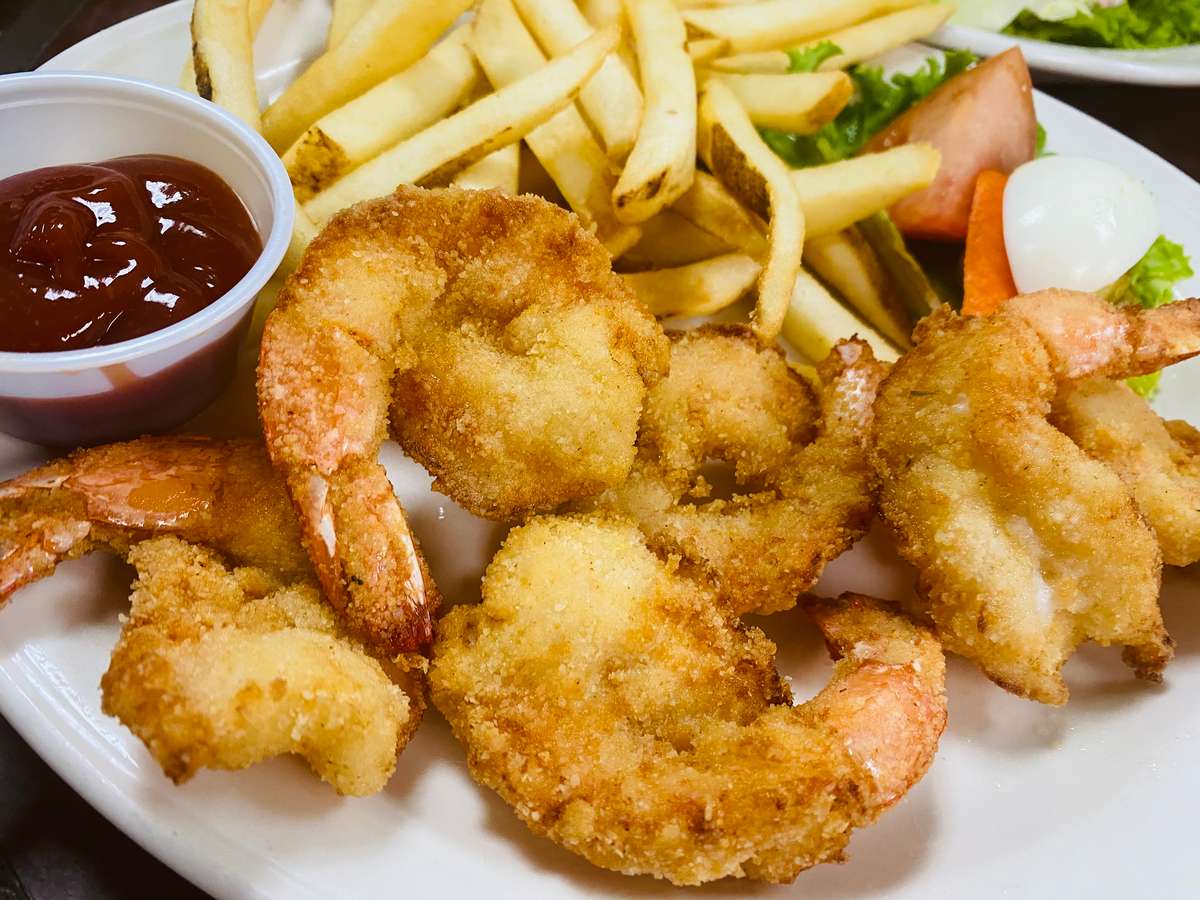 fried shrimp with french fries