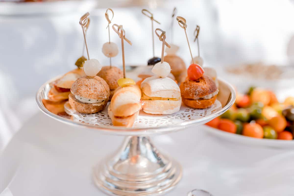 mini burger canapes