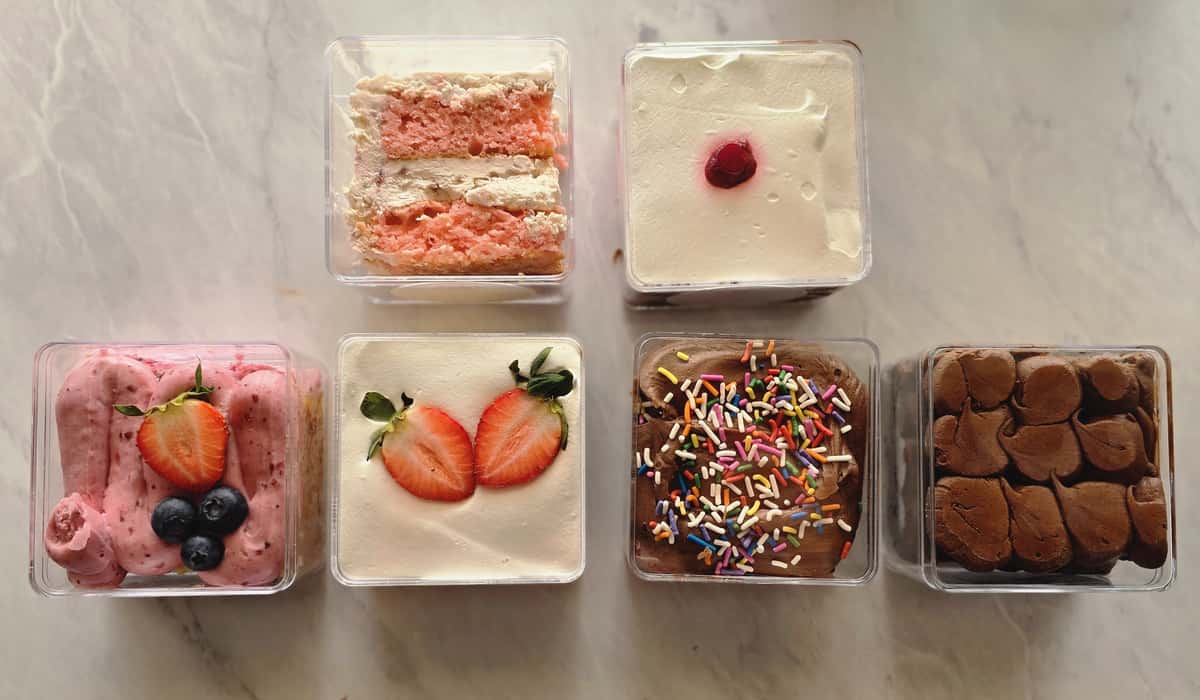 mini cakes