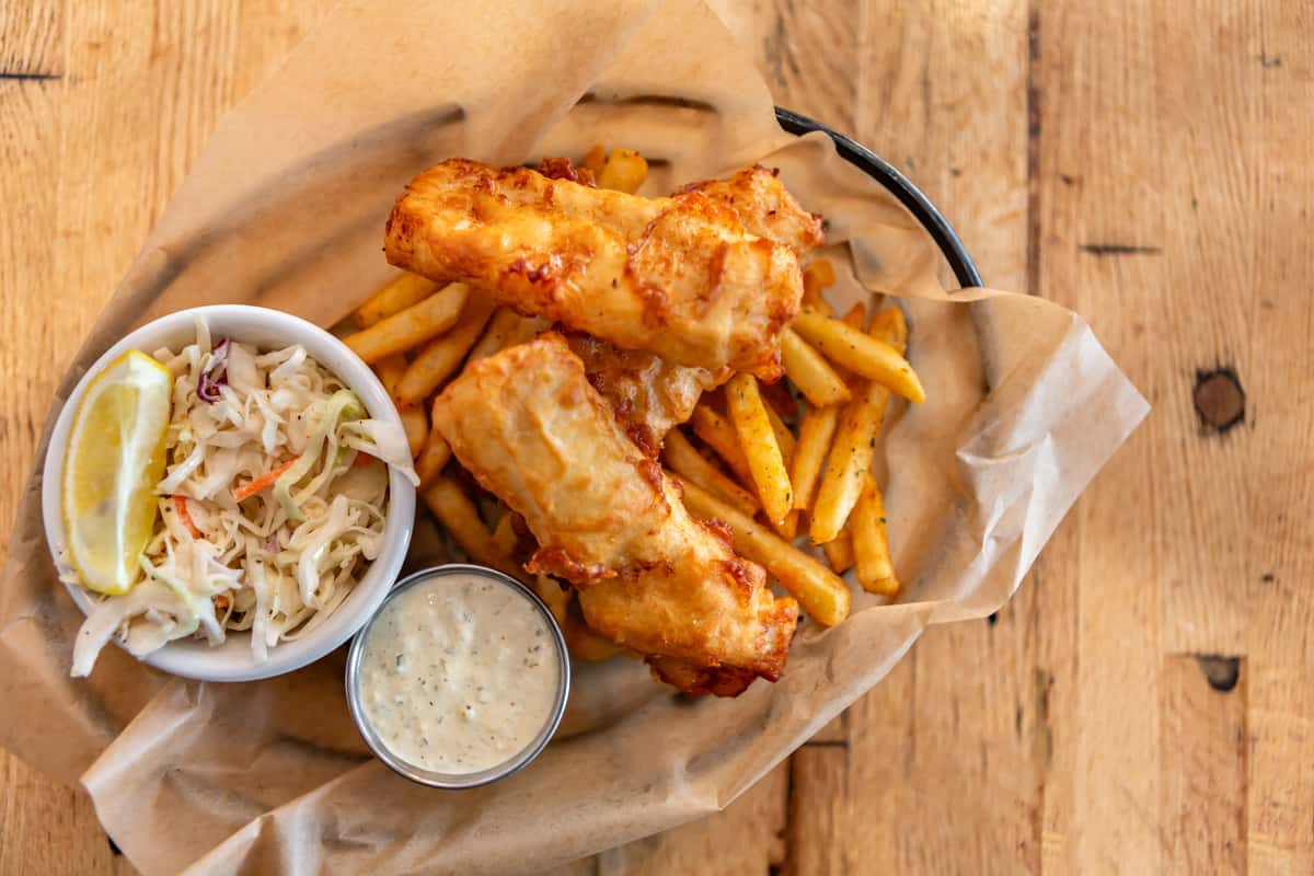 Fish \u0026 Chips - Oskar Blues Fooderies, image size:1200x800