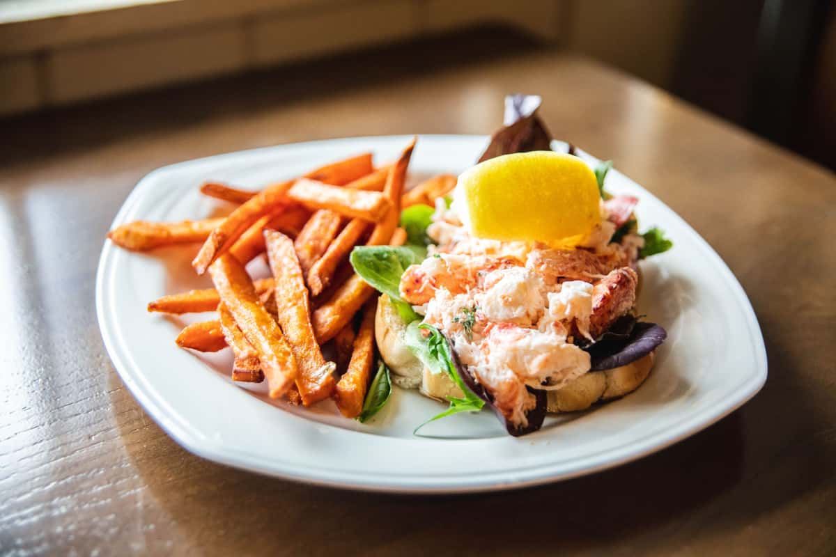 lobster roll
