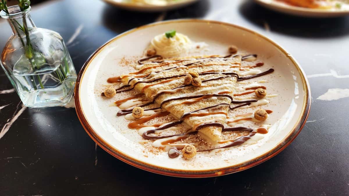 Cinnamon Roll Crepe