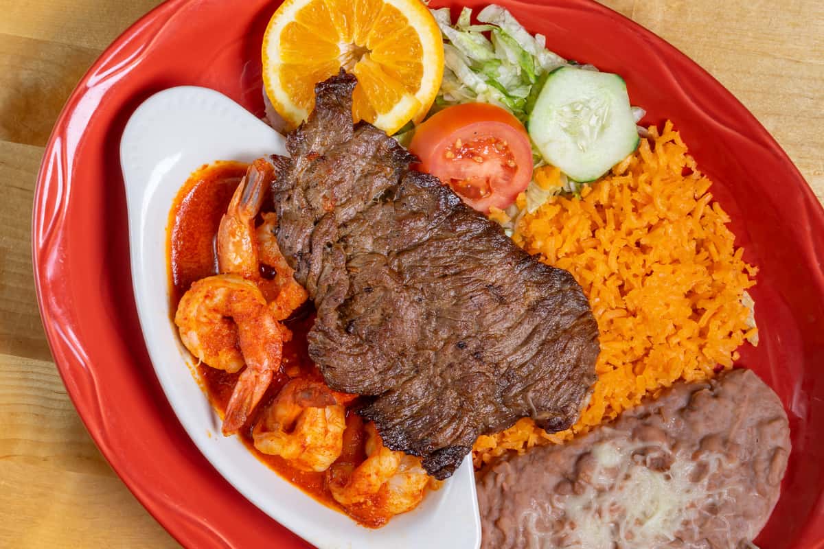 Carne Asada Con Camarones