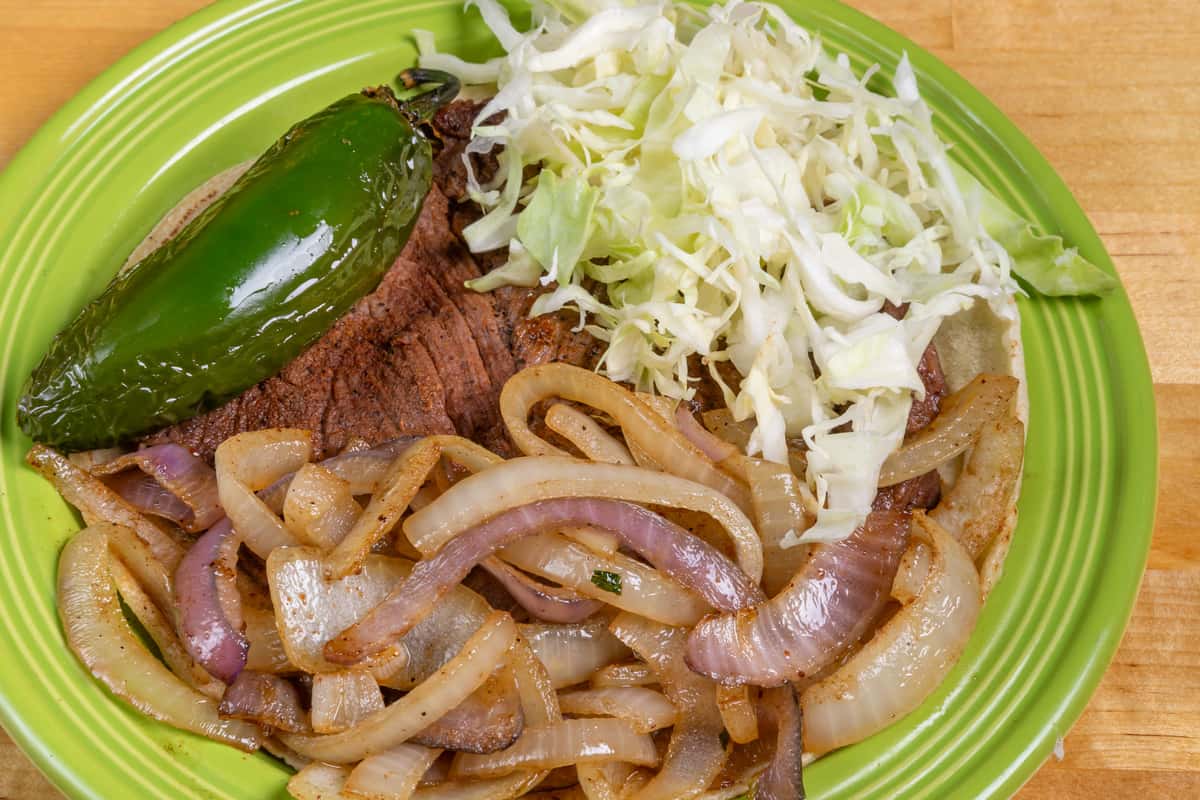 Carne Encebollada
