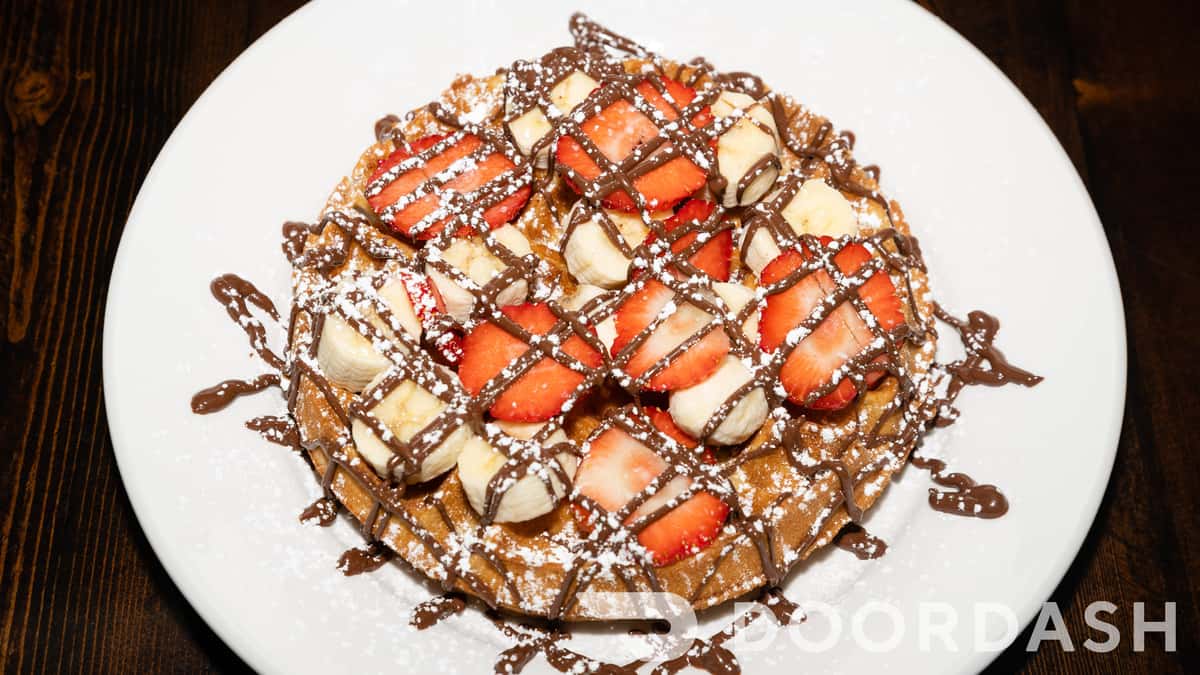 strawberry nuttela banana waffle