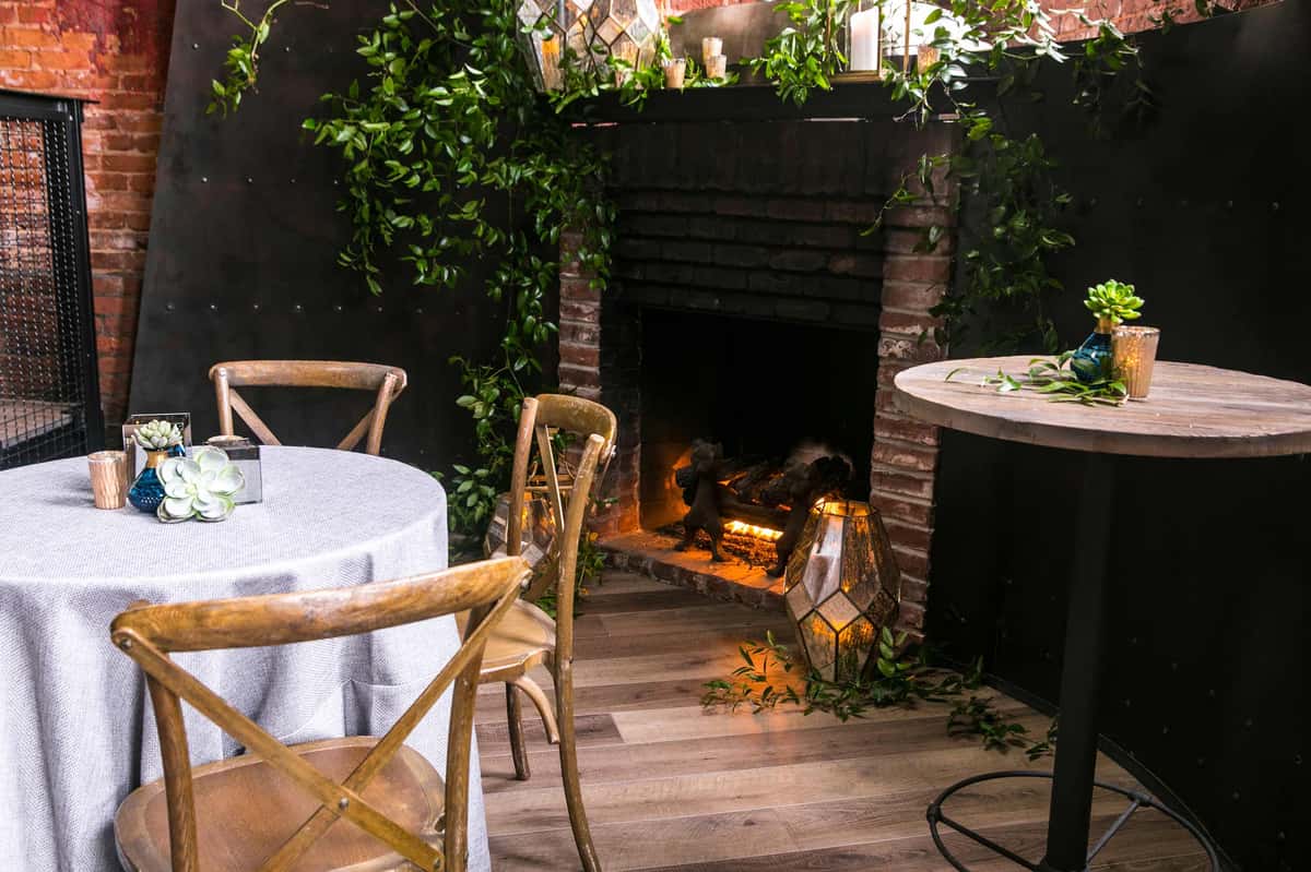 Studio 887 Fireplace