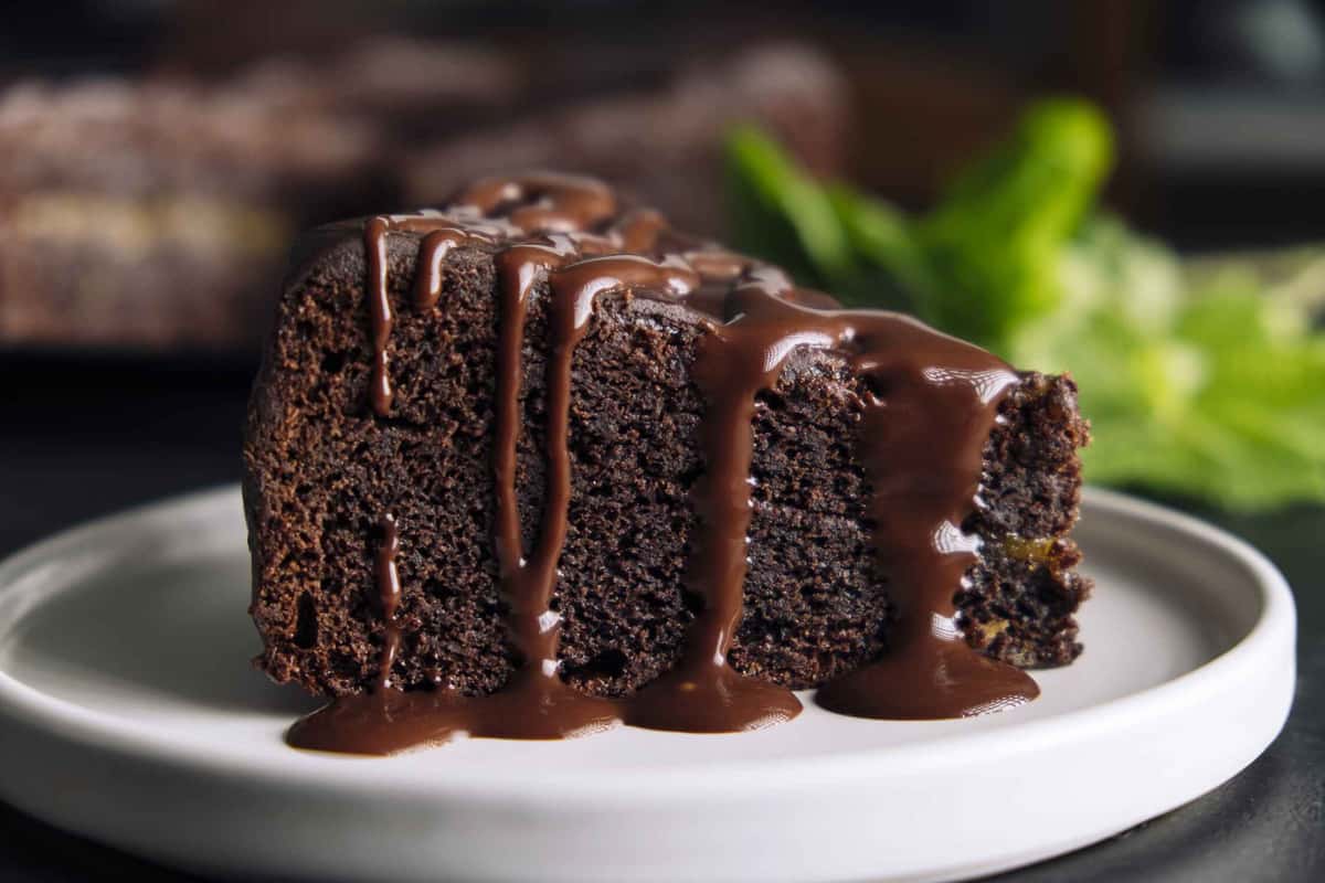 chocolate cake slice